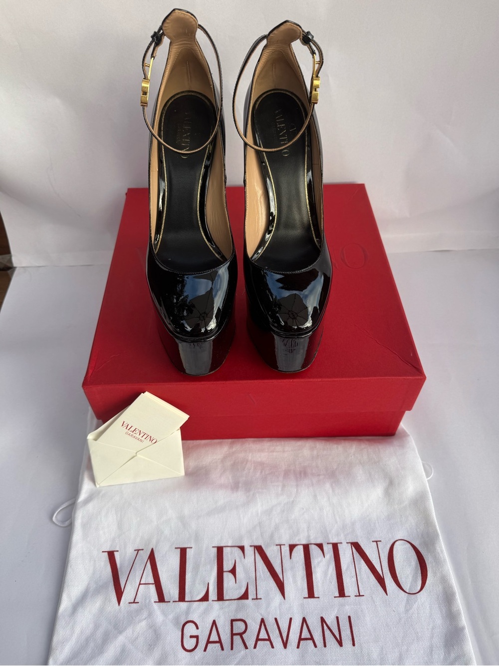 Valentino Garavani Black Patent Leather Platform Ankle Strap like new EU 38 US 8 - Picture 4 of 6